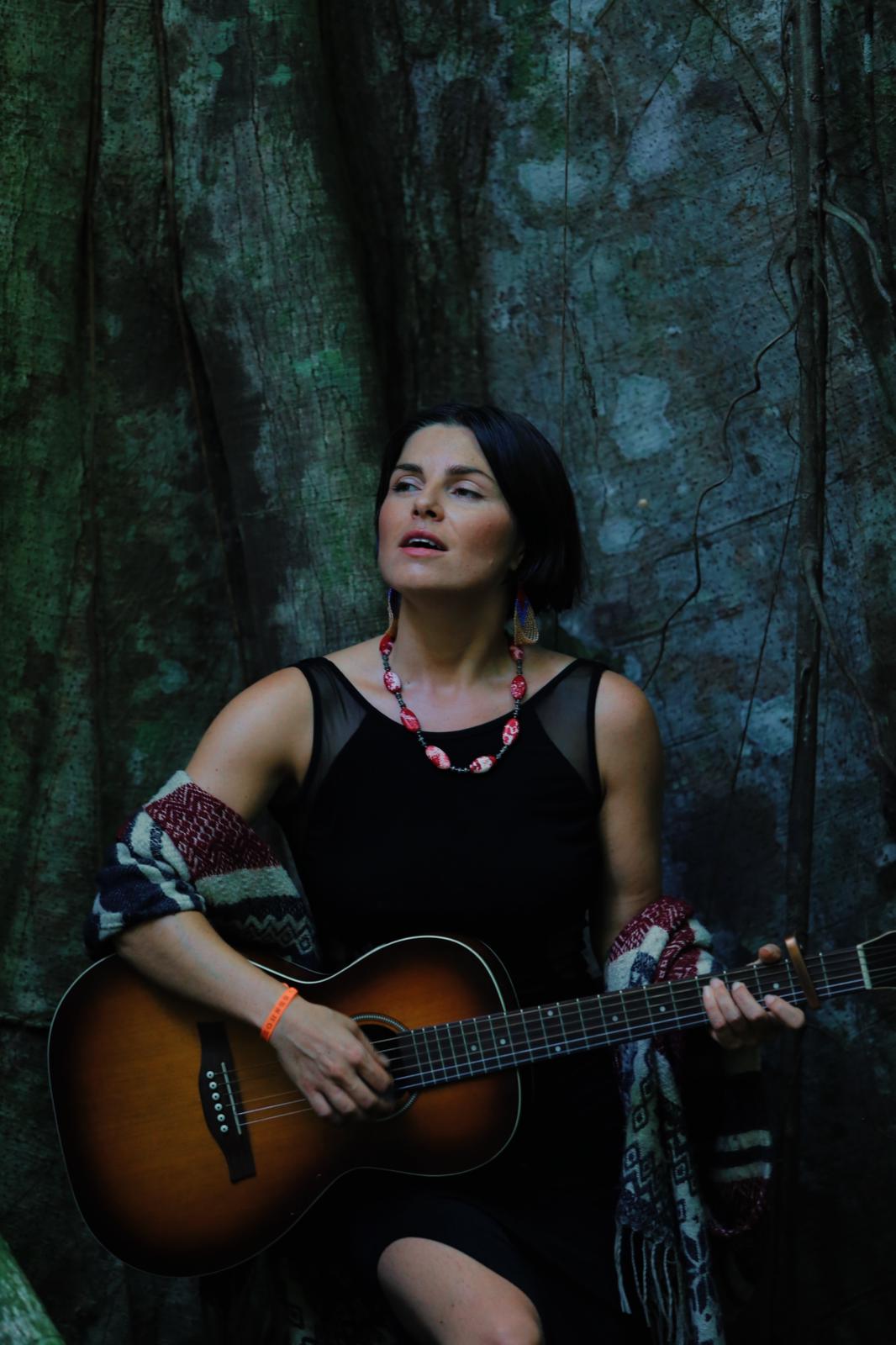 Amy Silver - AMYKITA